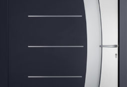 Porte d'entrée noir