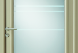 Porte d'entrée grise