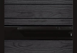 Porte d'entrée en bois noir