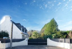 Portail coulissant noir